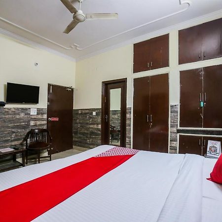 Oyo Downtown Inn Near Leisure Valley Park Gurgaon Ngoại thất bức ảnh